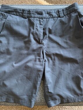 Nike Women’s Golf Black Tour Performance Dri-FIT Shorts size 10
